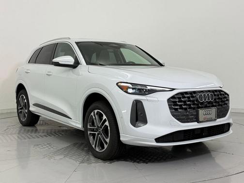 2025 Audi Q5 Premium Plus TFSI quattro S tronic