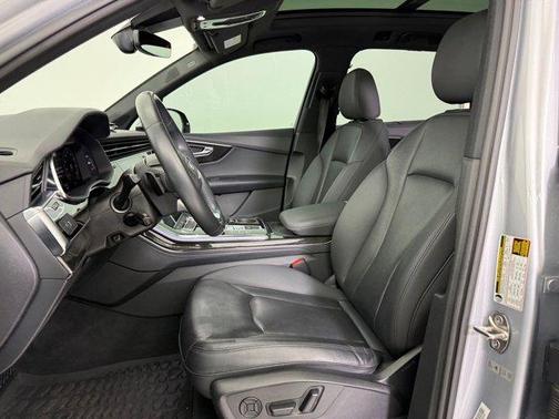 2021 Audi Q7 55 Premium Plus