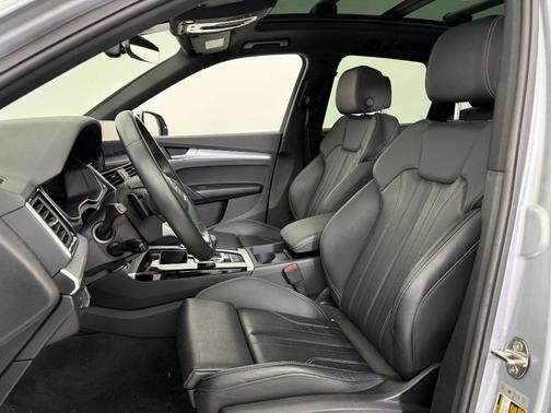 2025 Audi Q5 45 S line Premium