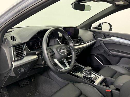 2025 Audi Q5 45 S line Premium