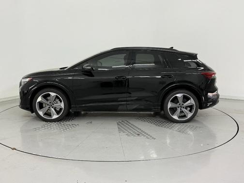 2025 Audi Q4 e-tron Premium Plus 55 quattro