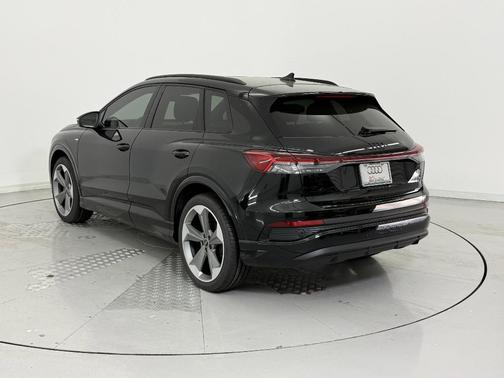 2025 Audi Q4 e-tron Premium Plus 55 quattro