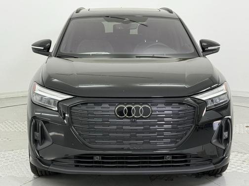 2025 Audi Q4 e-tron Premium Plus 55 quattro