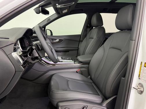 2026 Audi Q7 55 Premium Plus