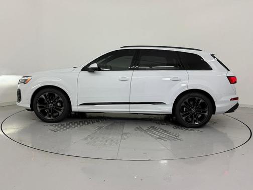 2026 Audi Q7 55 Premium Plus