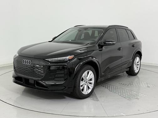 2025 Audi Q6 e-tron Premium Plus