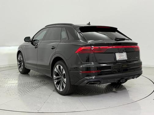 2026 Audi Q8 55 Premium Plus