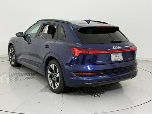 2021 Audi e-tron Premium