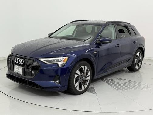 2021 Audi e-tron Premium