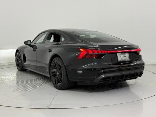 2023 Audi RS e-tron GT quattro