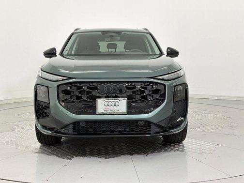 Sage Green Metallic 2026 Audi Q3 TFSI quattro S tronic