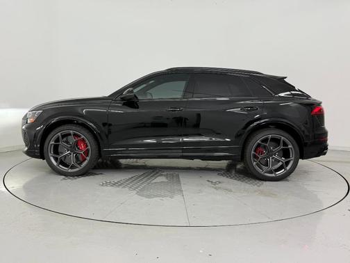 2026 Audi RS Q8 4.0T