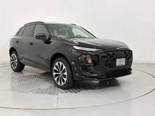 Mythos Black Metallic 2026 Audi Q3 TFSI quattro S tronic