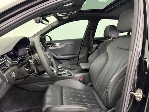2023 Audi A4 45 S line Premium Plus