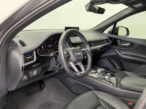 2019 Audi Q7 55 Premium Plus