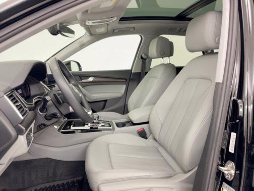 Brilliant Black 2023 Audi Q5 40 Premium Plus