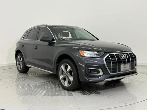 2023 Audi Q5 40 Premium