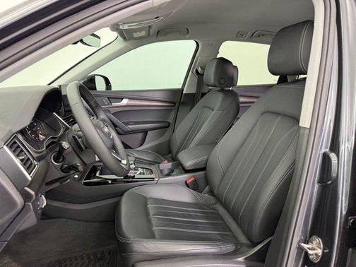 2023 Audi Q5 40 Premium