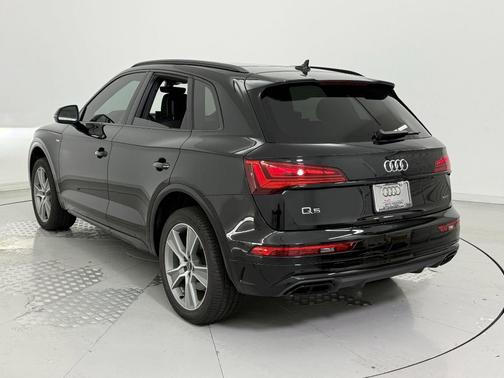 2025 Audi Q5 45 S line Premium