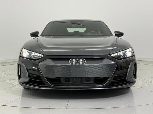 2024 Audi RS e-tron GT quattro