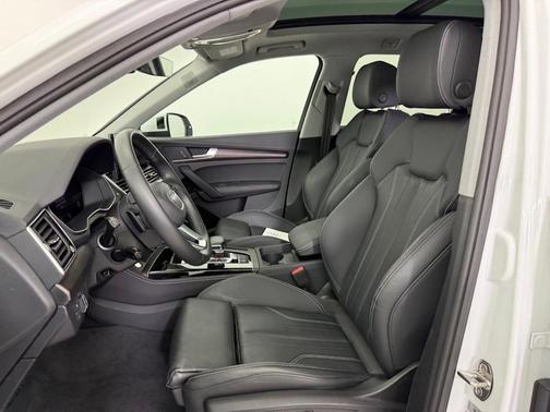 2025 Audi Q5 45 S line Premium Plus