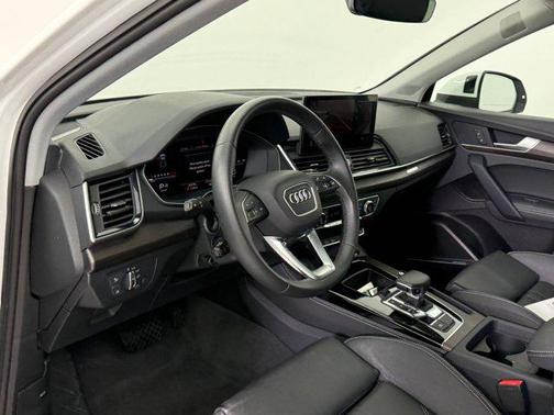 2025 Audi Q5 45 S line Premium Plus