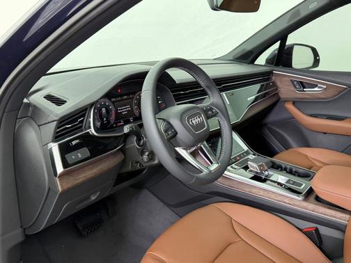 2026 Audi Q7 45 Premium