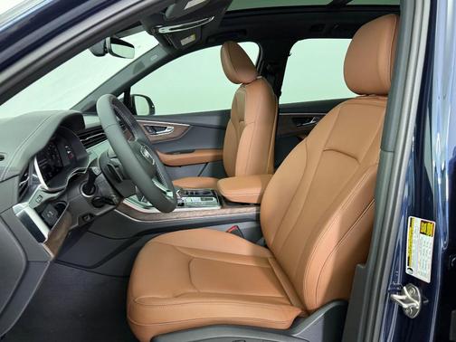 2026 Audi Q7 45 Premium