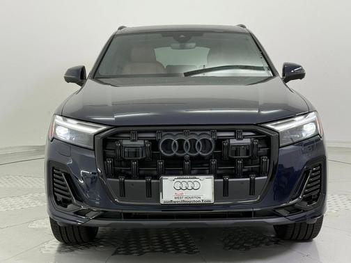 2026 Audi Q7 45 Premium