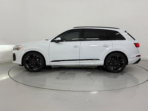 2026 Audi Q7 55 Premium Plus