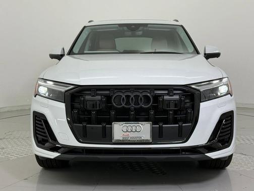 2026 Audi Q7 55 Premium Plus