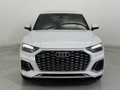 2022 Audi Q5 45 S line Premium
