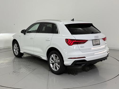 2025 Audi Q3 45 S line Premium Plus