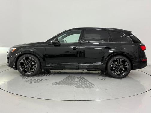 2026 Audi Q7 55 Premium Plus