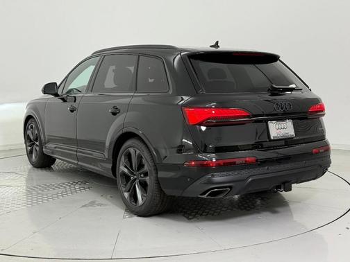 2026 Audi Q7 55 Premium Plus