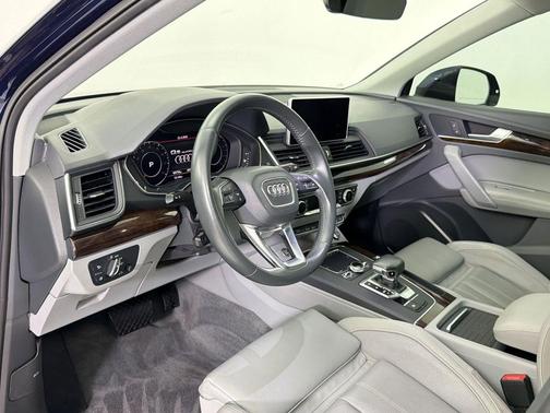 Blue 2019 Audi Q5 2.0T Premium Plus