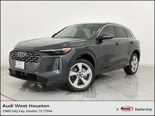 Tambora Gray Metallic 2026 Audi Q5 Premium Plus TFSI quattro S tronic
