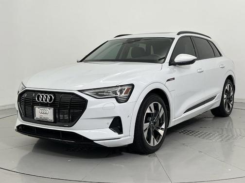 2021 Audi e-tron Premium