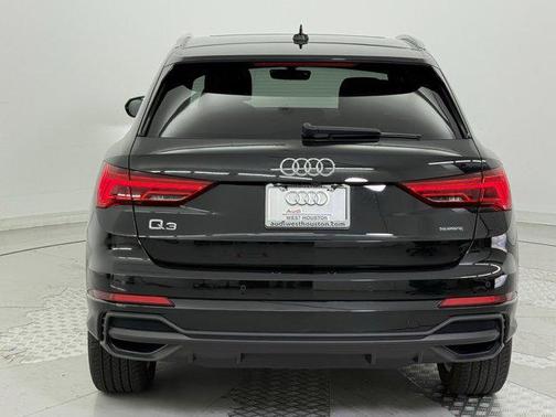 2024 Audi Q3 45 S line Premium Plus