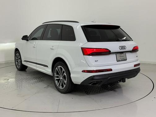 2026 Audi Q7 55 Prestige
