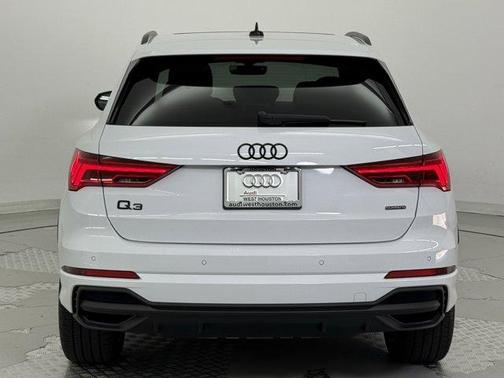 2024 Audi Q3 45 S line Premium Plus