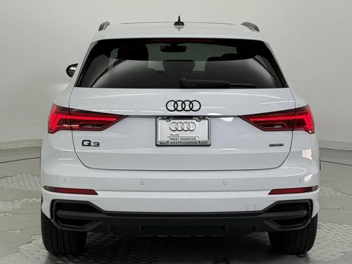 2024 Audi Q3 45 S line Premium Plus