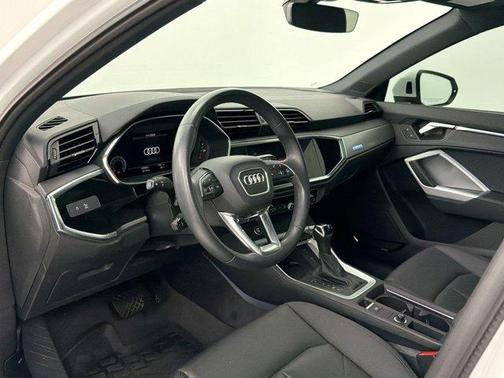 Ibis White 2023 Audi Q3 45 S line Premium Plus