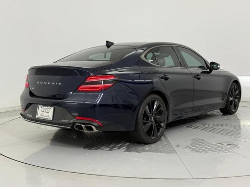 2023 Genesis G70 2.0T RWD