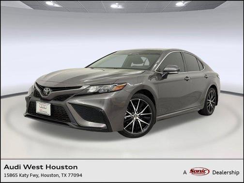 Predawn Gray Mica 2023 Toyota Camry SE