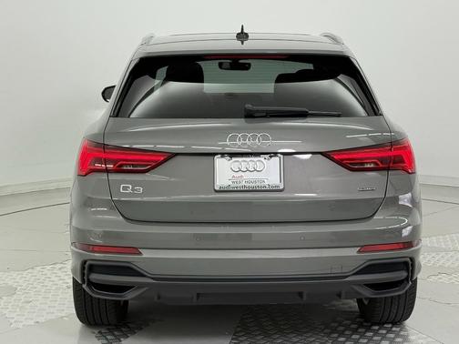 2024 Audi Q3 45 S line Premium Plus