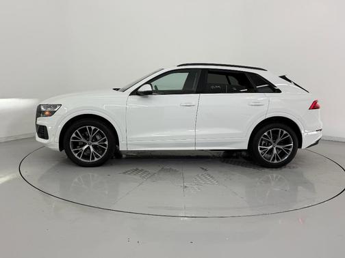 2021 Audi Q8 55 Premium