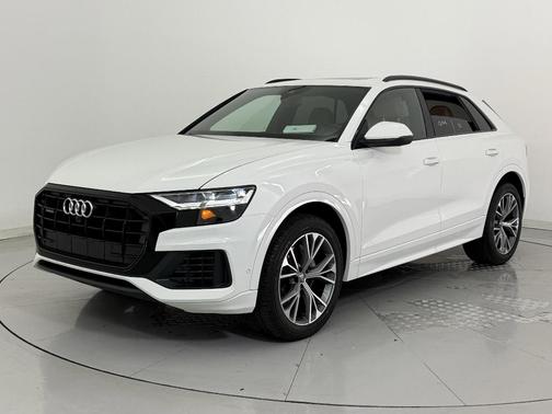 2021 Audi Q8 55 Premium