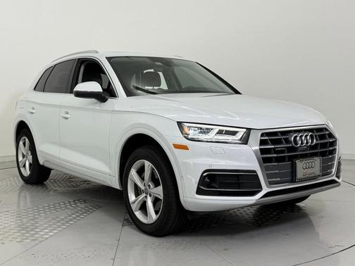 2020 Audi Q5 45 Prestige