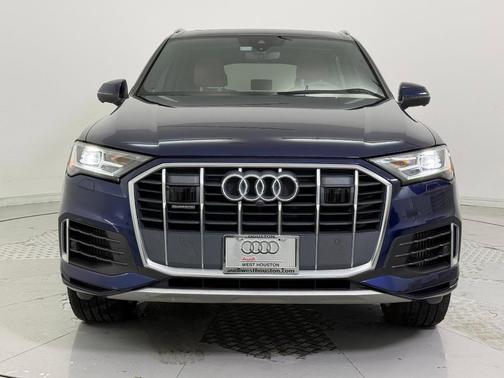 2022 Audi Q7 55 Premium Plus